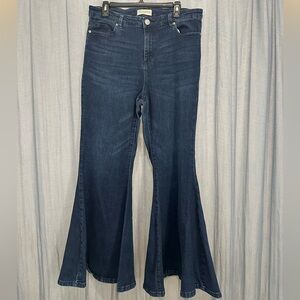 Eloquii Dark Blue High-Rise Flare/ Bell Bottom Jeans / Size 14